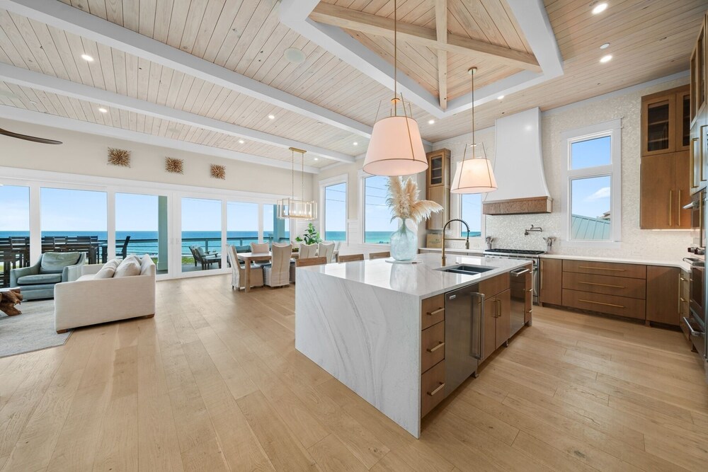Laguna Sunset 7 Bedroom Home