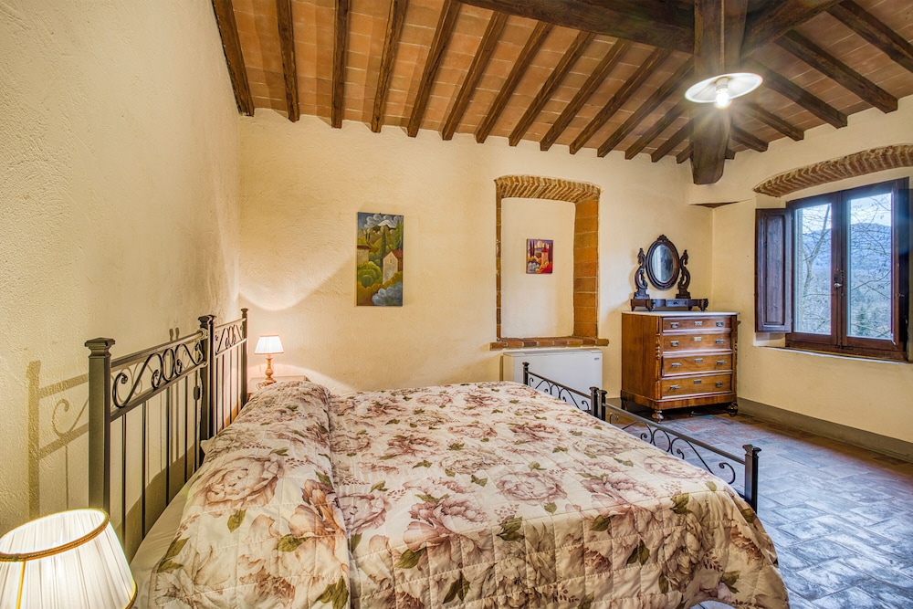 Family Tuscany Villa with private pool