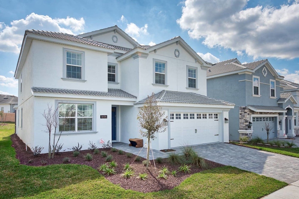 Fantastic Home With a Nice Private Pool Near Disney - Image 4