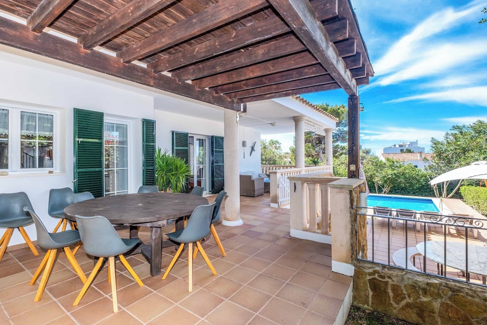 Villa Alaris