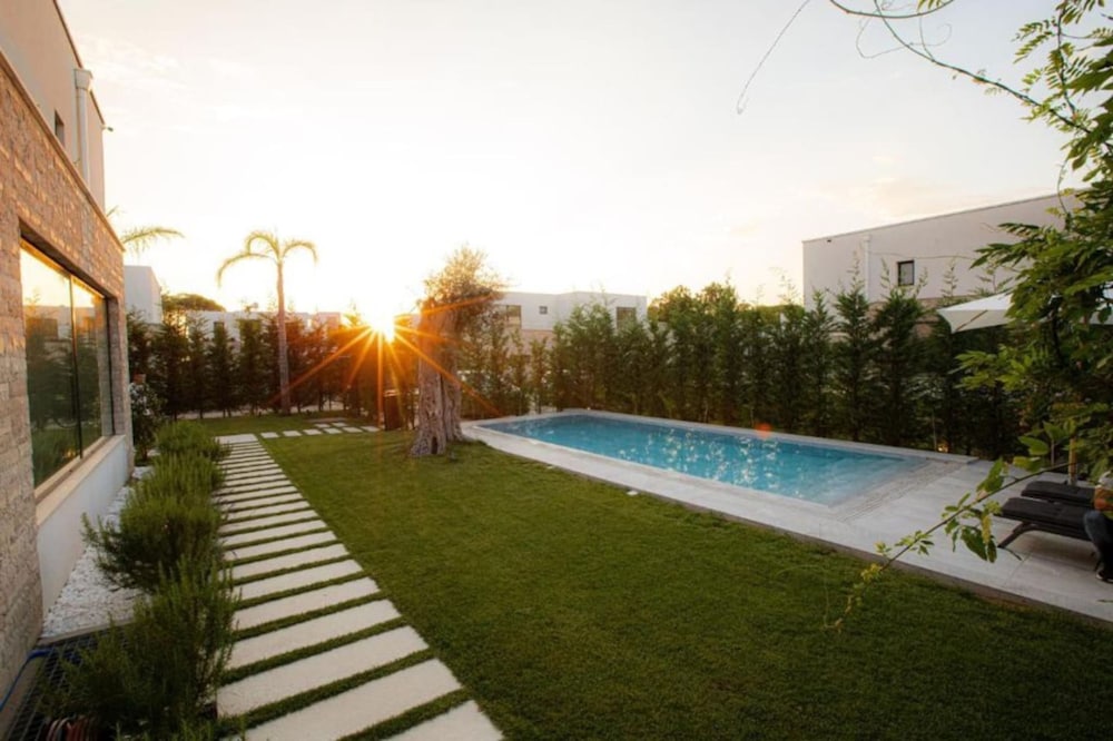 Sanpietro Vacation Villa 001