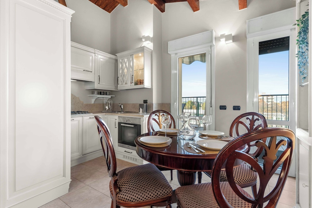 Stylish Penthouse in Sesto San Giovanni