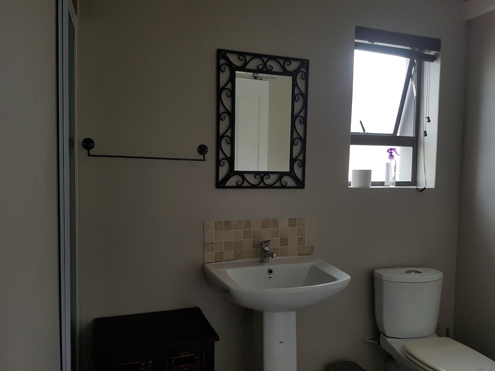 Melkbosch Guesthouse