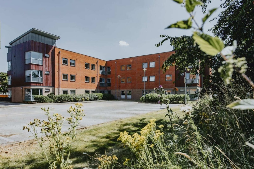 Bonington Student Village
