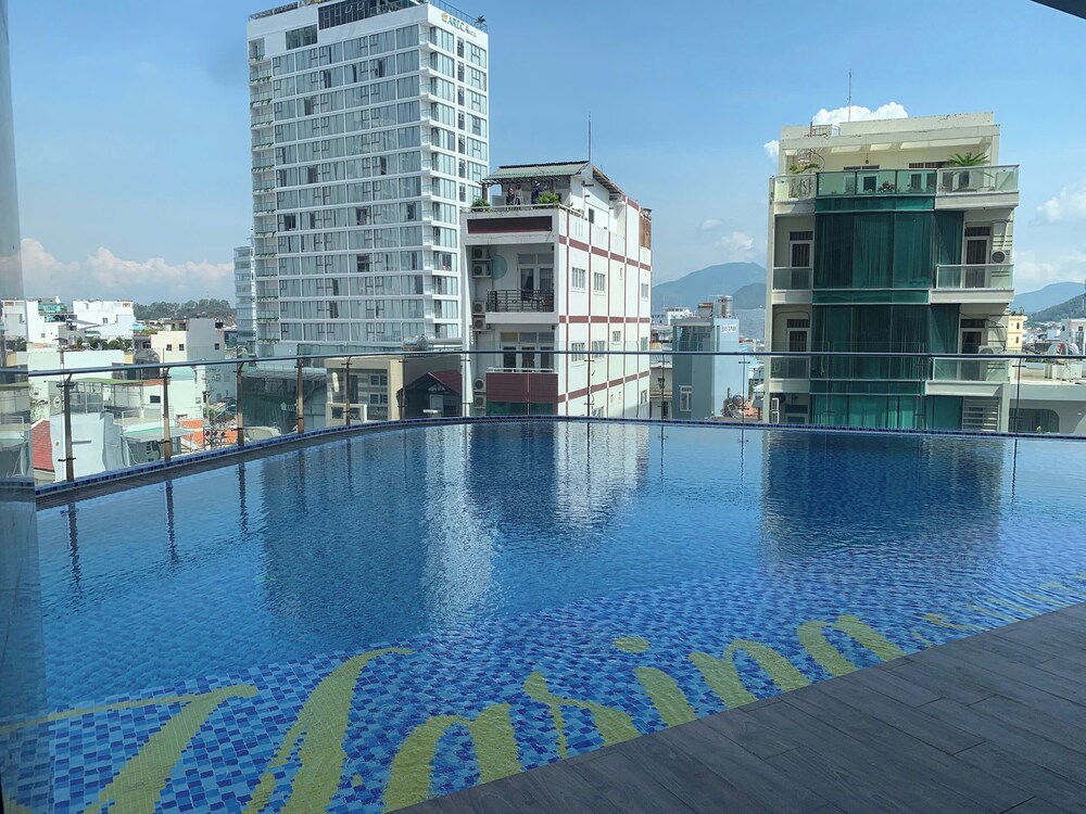 Ocean Vista Marina Suites Nha Trang