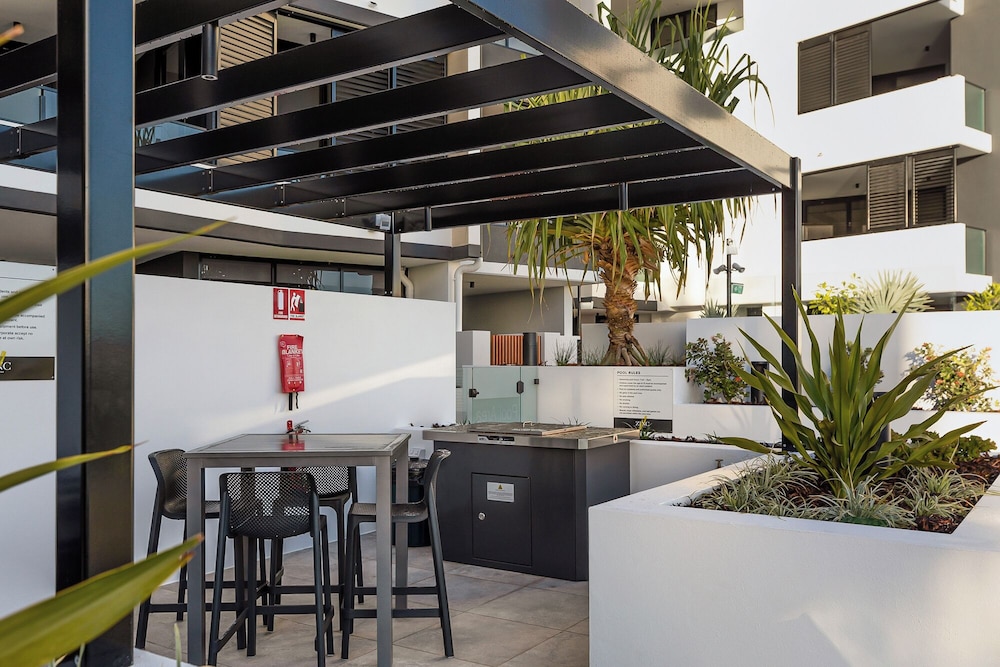 Zinc Bokarina Beach