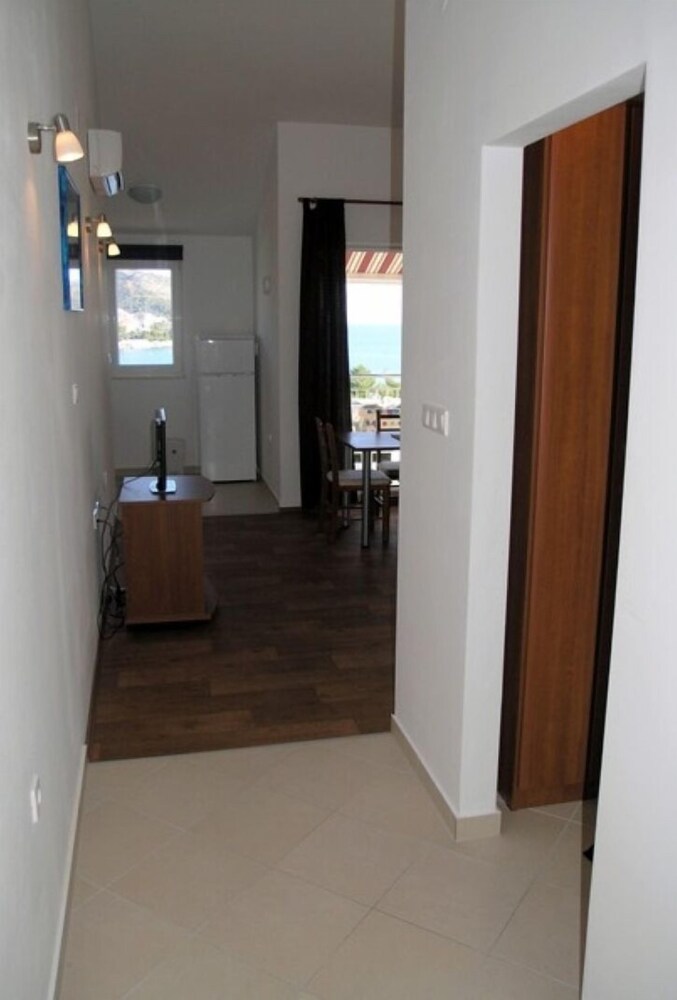 Aurelius - Relaxing With Gorgeous View - A3 Maja view 5