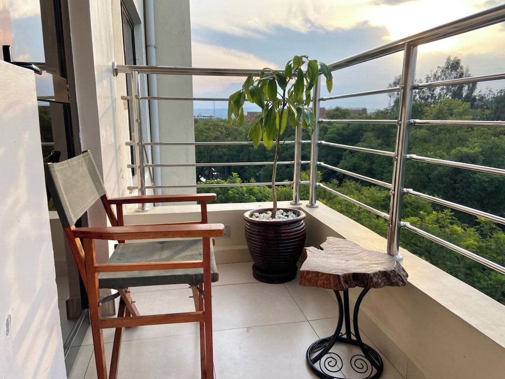 Midtown B61 Apartment view 4