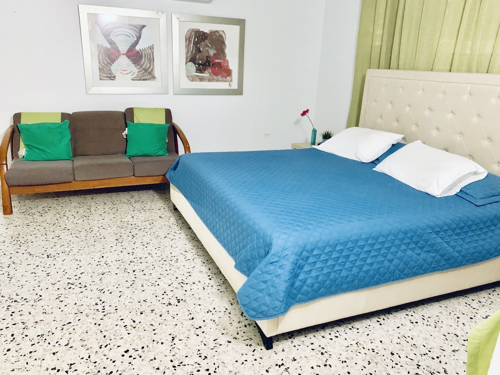 Atenas City Inn