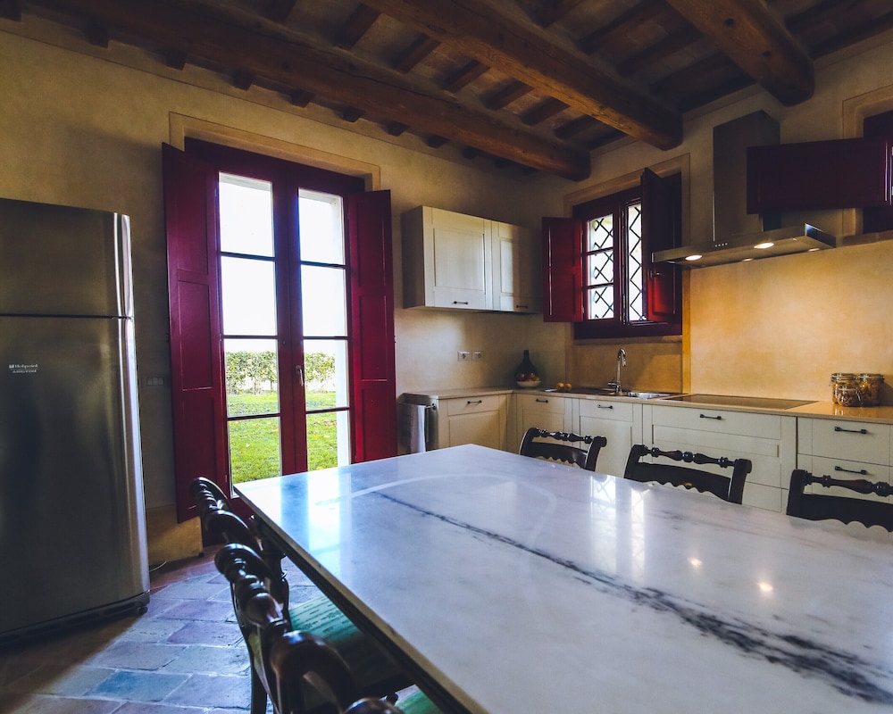 Manor in Marche With Pool and Adriatic Views photo 4