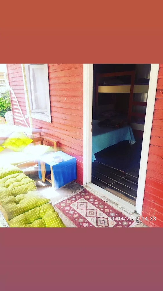 Side Tuana Garden Home