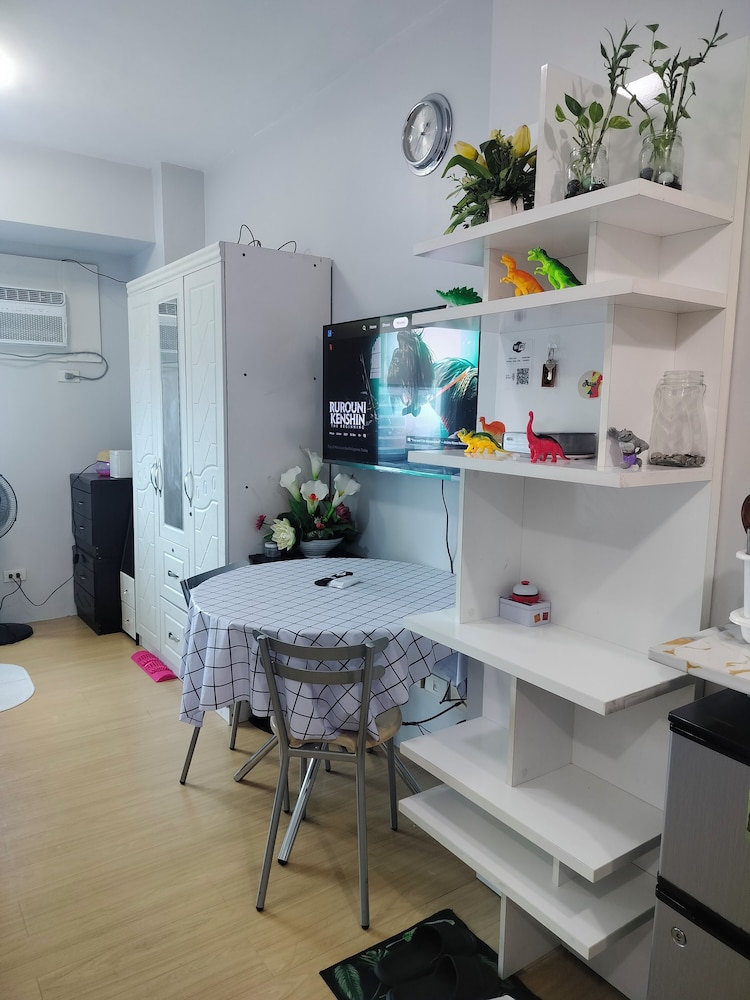 Luxurious City Lights View Condo for Rent in Quezon City