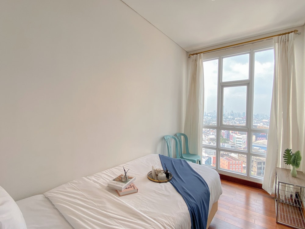 Big and Cozy 3BR Apartment Lucky Tower Residence