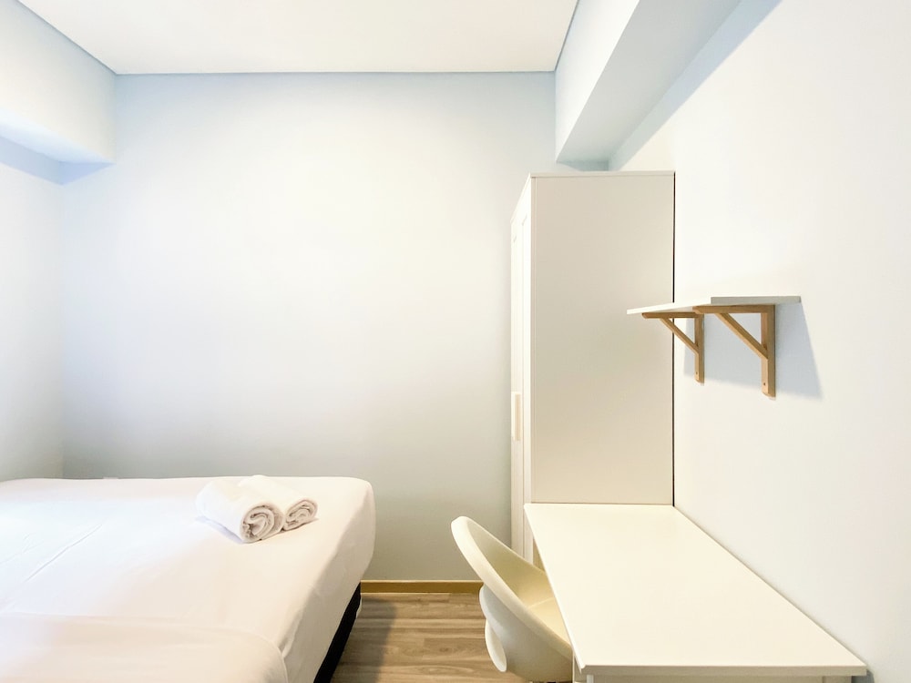 Good And Homey 2Br At Meikarta Apartment