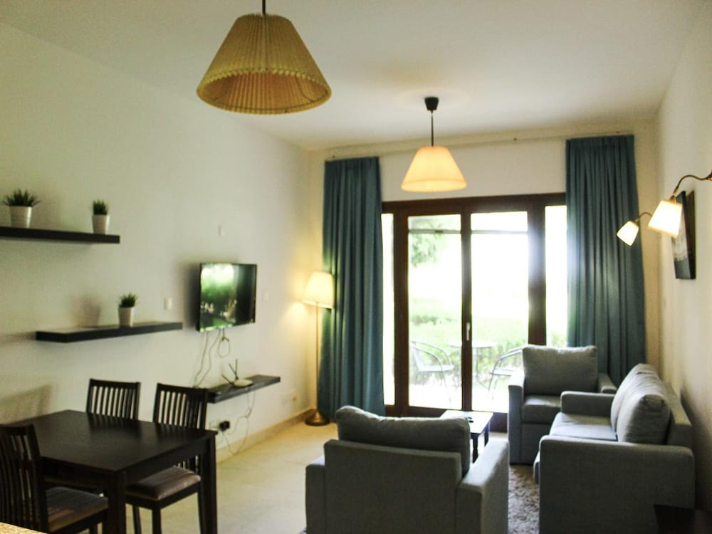 Cosy 2-bedroom Marina Haven