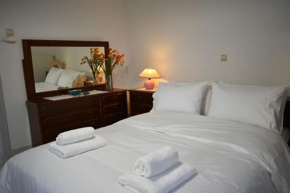 Avli Guesthouse