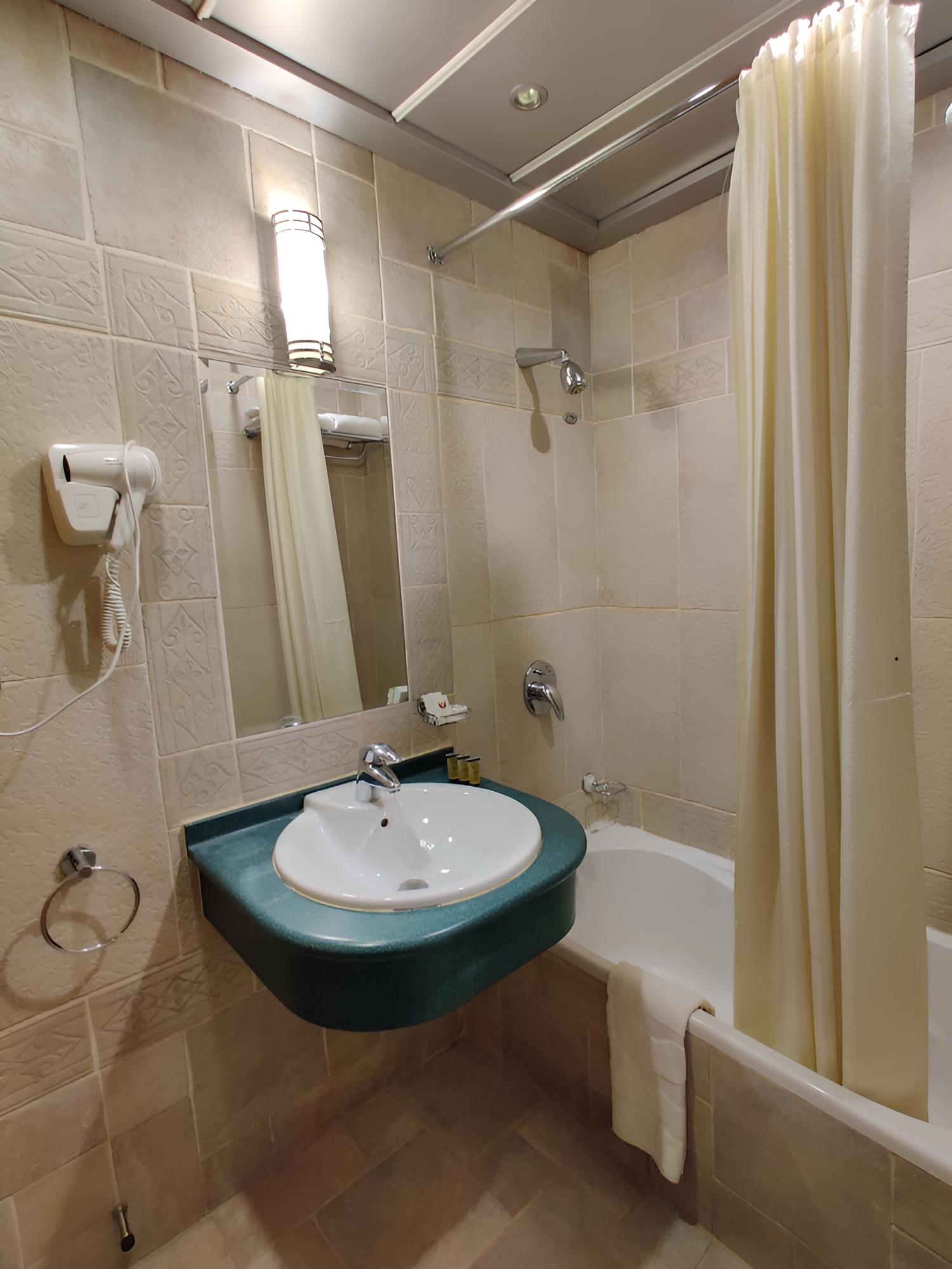 Al Madina Kareem Hotel