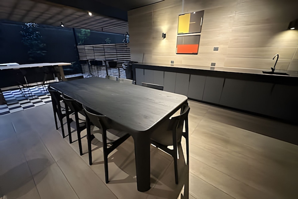 Oceana Suites San Eugenio