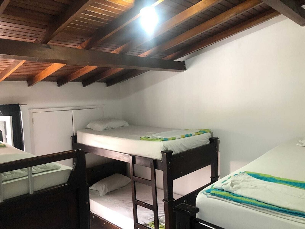 Memphis Hostal - Hostel