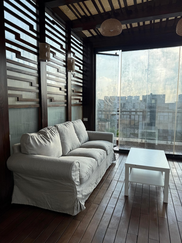 Modern Rooftop Apt with Private Terrace