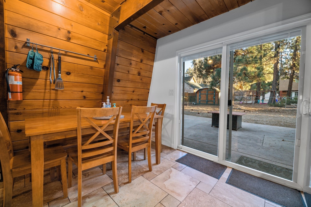 The Cozy Bear Cabin