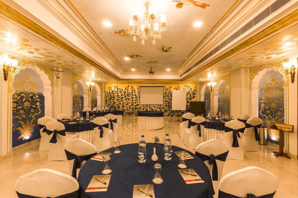 Umaid Haveli - A Heritage Style Hotel & Resort