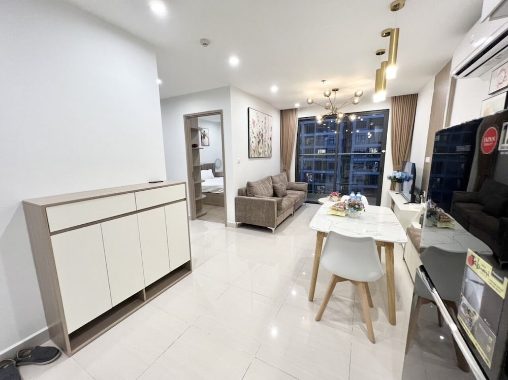 Bom Homes- Vinhomes Ocean Park