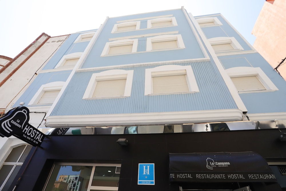 Hostal La Campana