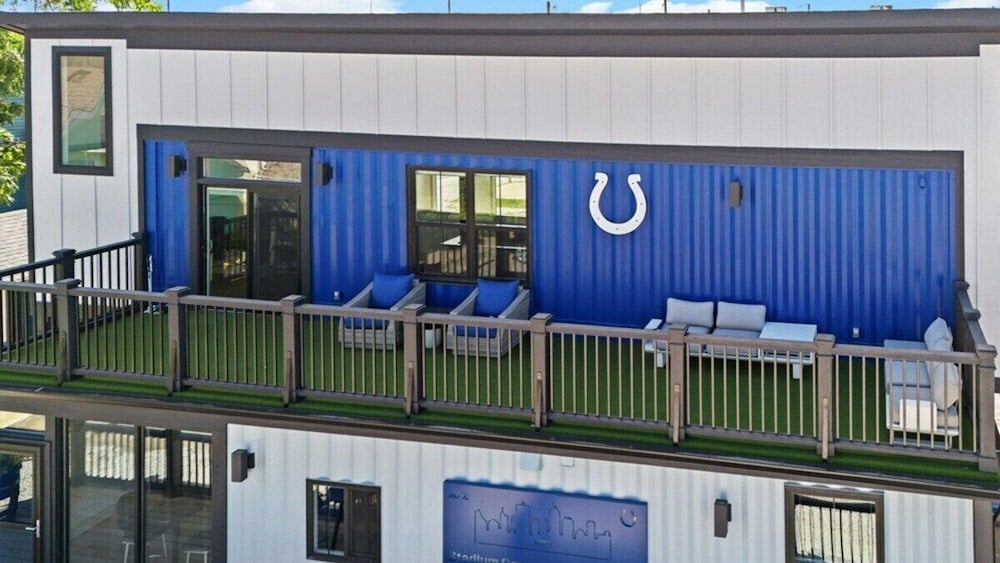 Indy Stadium Villas 711 T