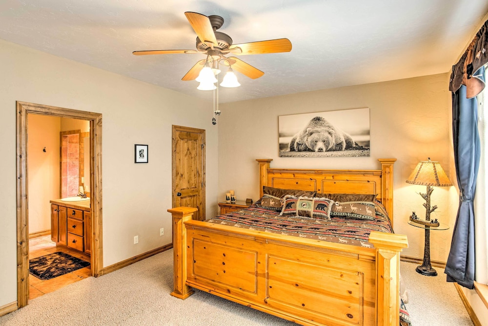 Pagosa Springs Mountain Haven: 5 Mi to Hot Springs view 3