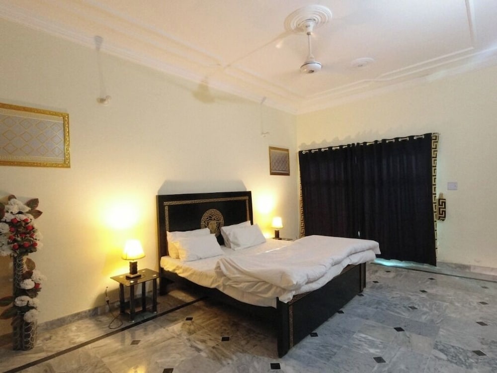 Room-charming B&B in Rawalpindi