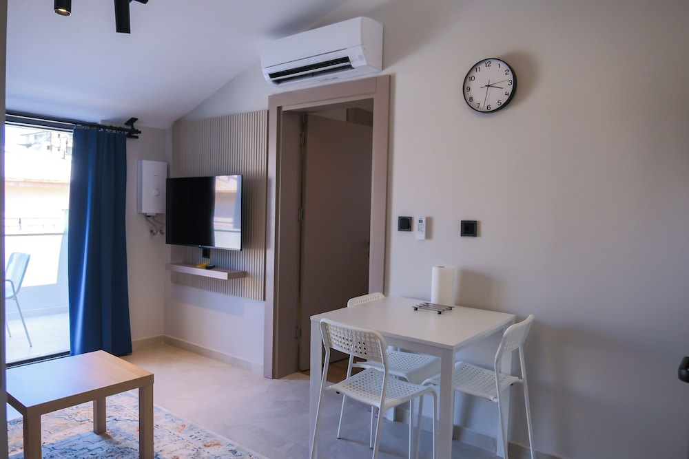 Solmare Suites