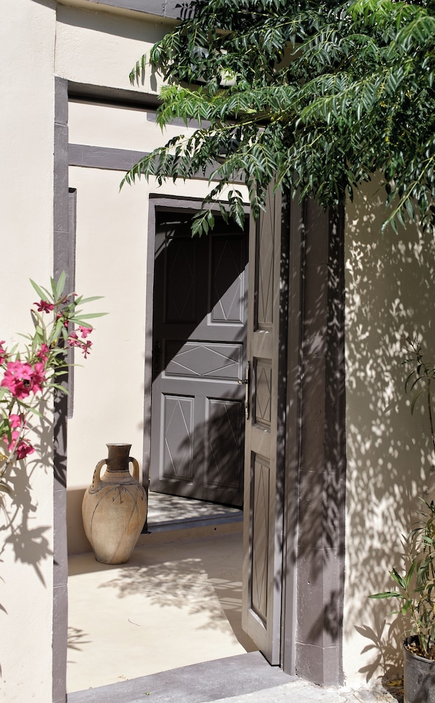 OIA Unique Homes by K&K