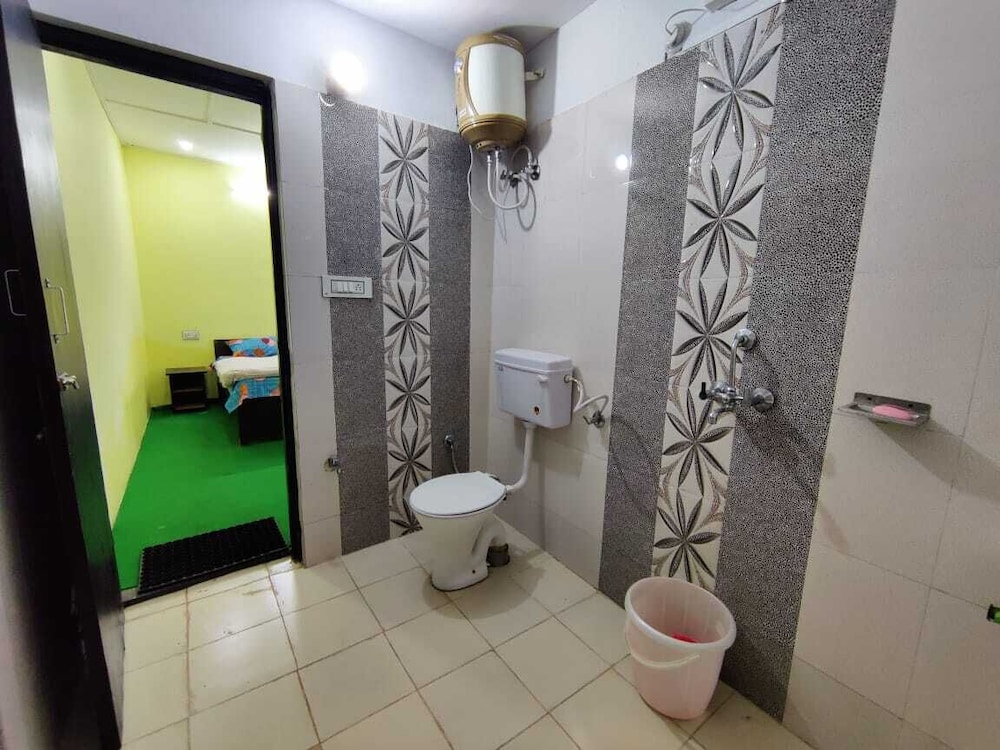 Hotel Maya Residency