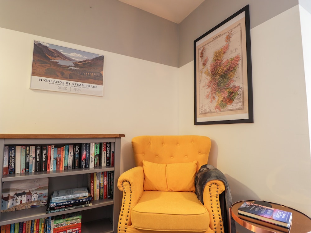 2 Seafield Place