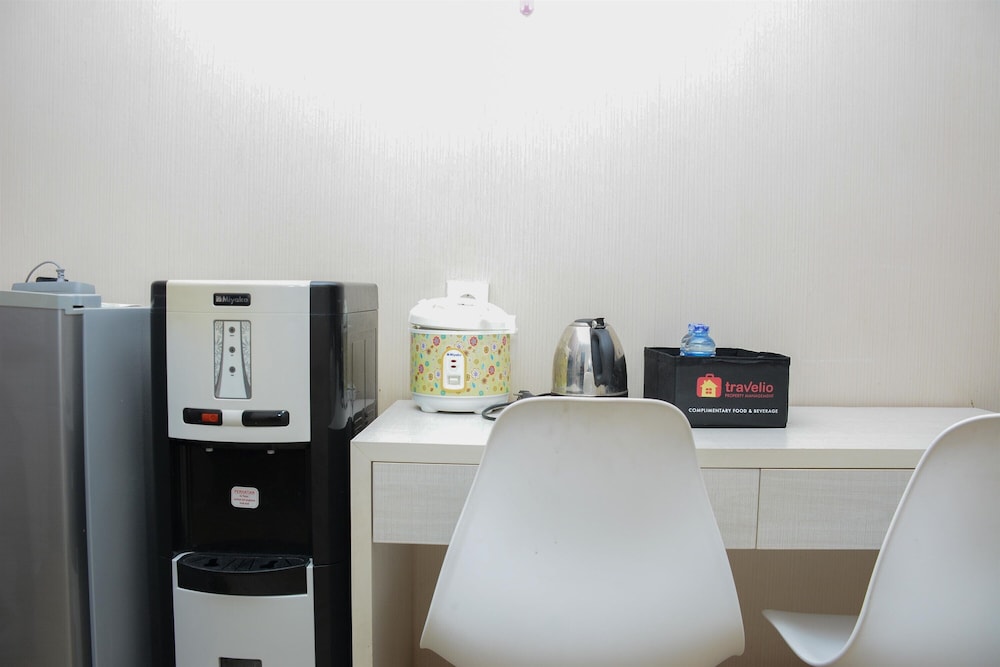 Minimalist 1Br At Kebagusan City Apartment view 5