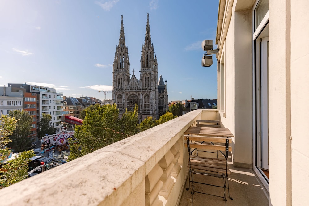Huswell - New Penthouse With City Harbour Views
