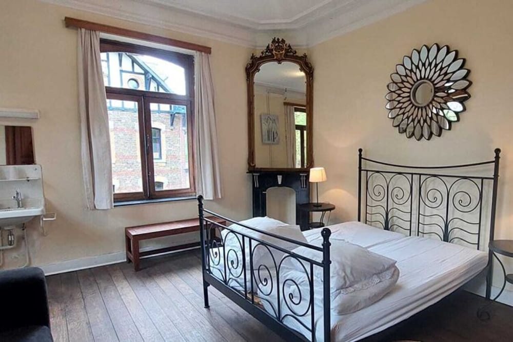 Heritage Villa in Spa With Garden view 5
