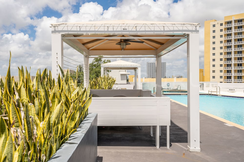 Modern Boutique Residences By Nomad Guru