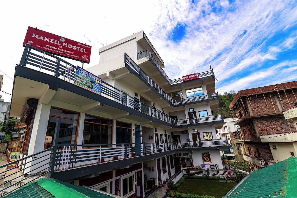 Manzil Hostel