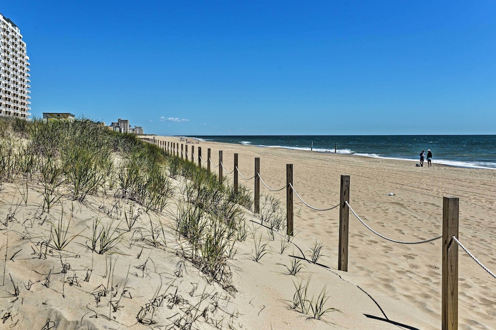 Direct Beach Access: Ocean City Getaway view 5