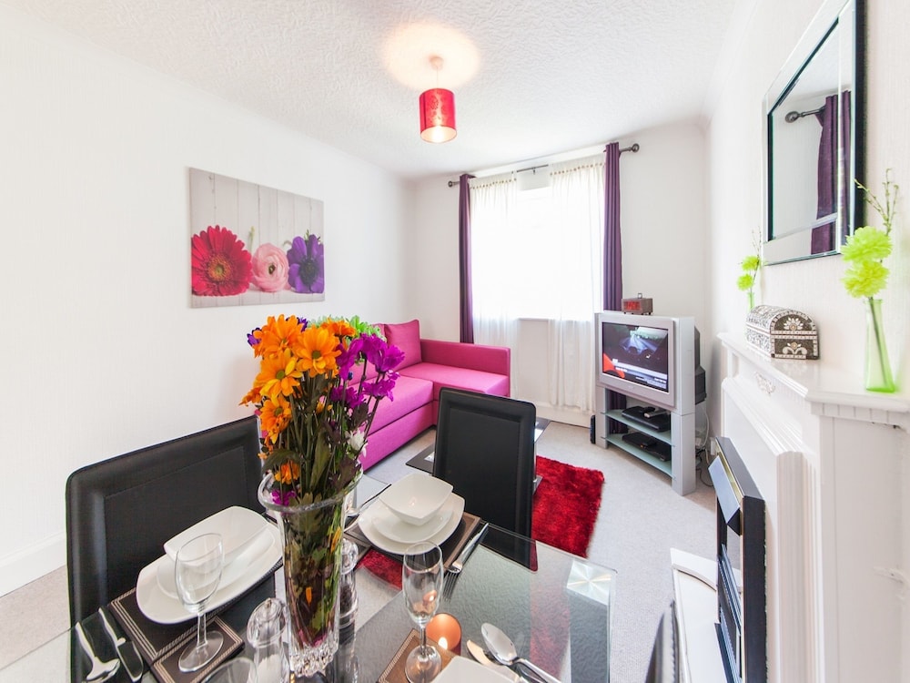 Leith Apartments