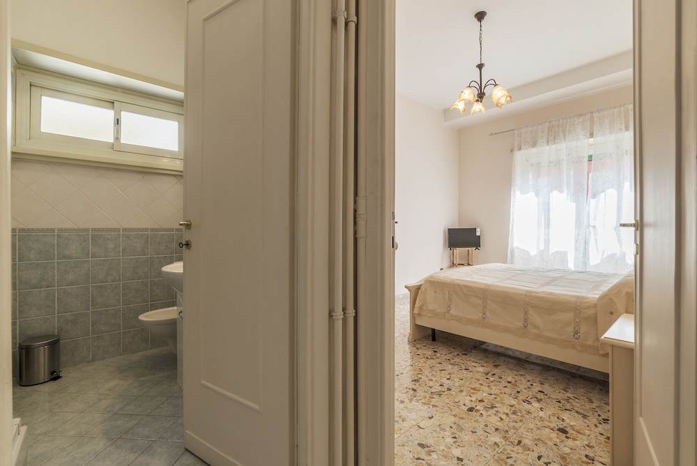 Aurelio Apartment Near the MM Ubaldi