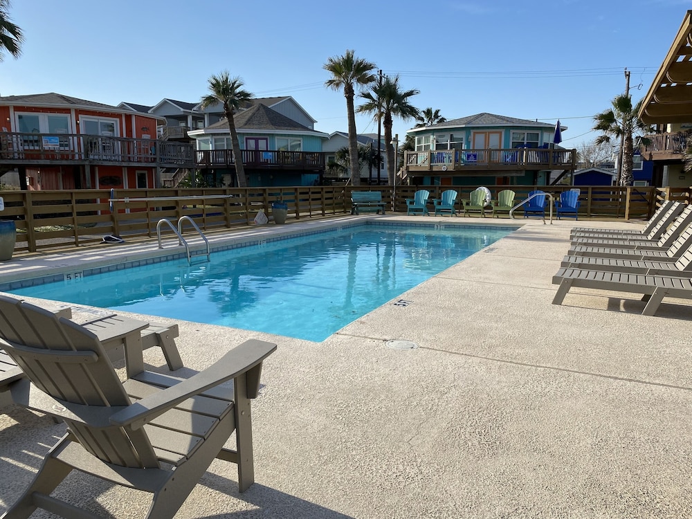 Sunday Villas Sunday Funday by Silver Sands Vacation Rentals
