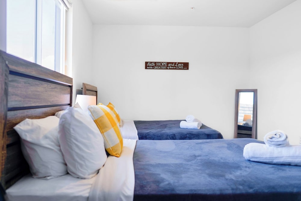 Stylish Townhouses by Design District