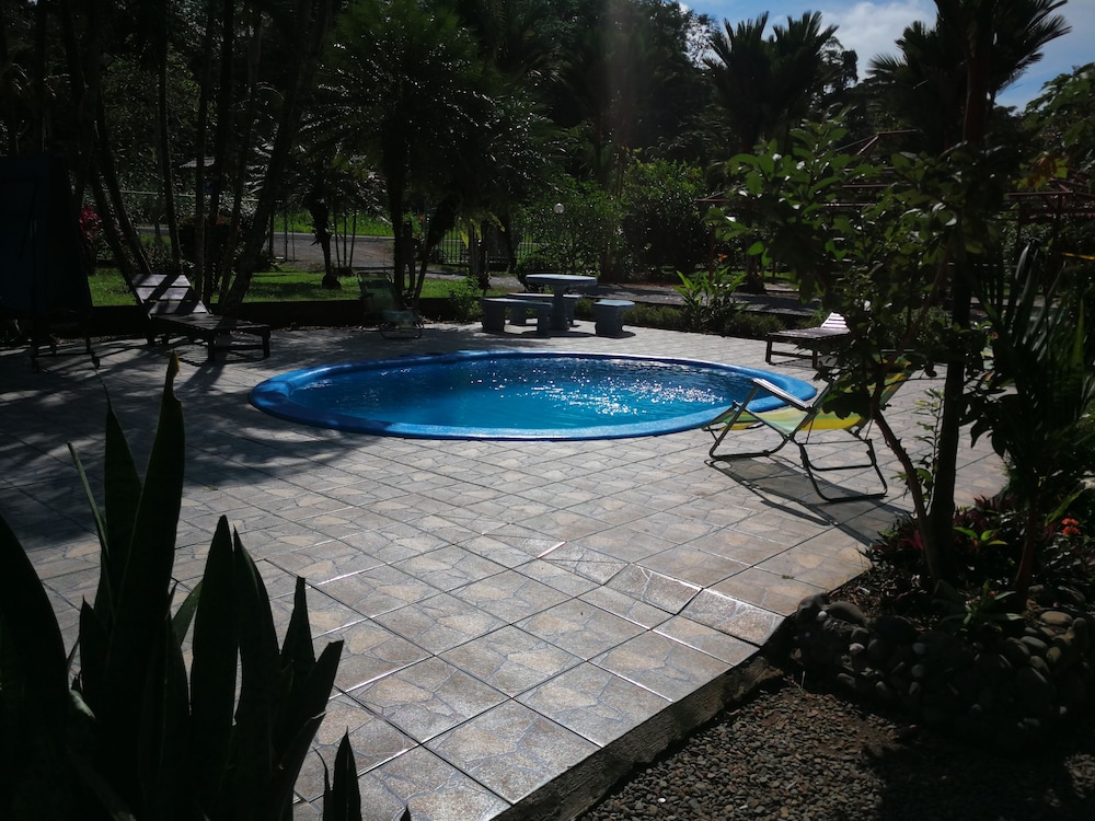 Costa Azul Lodge