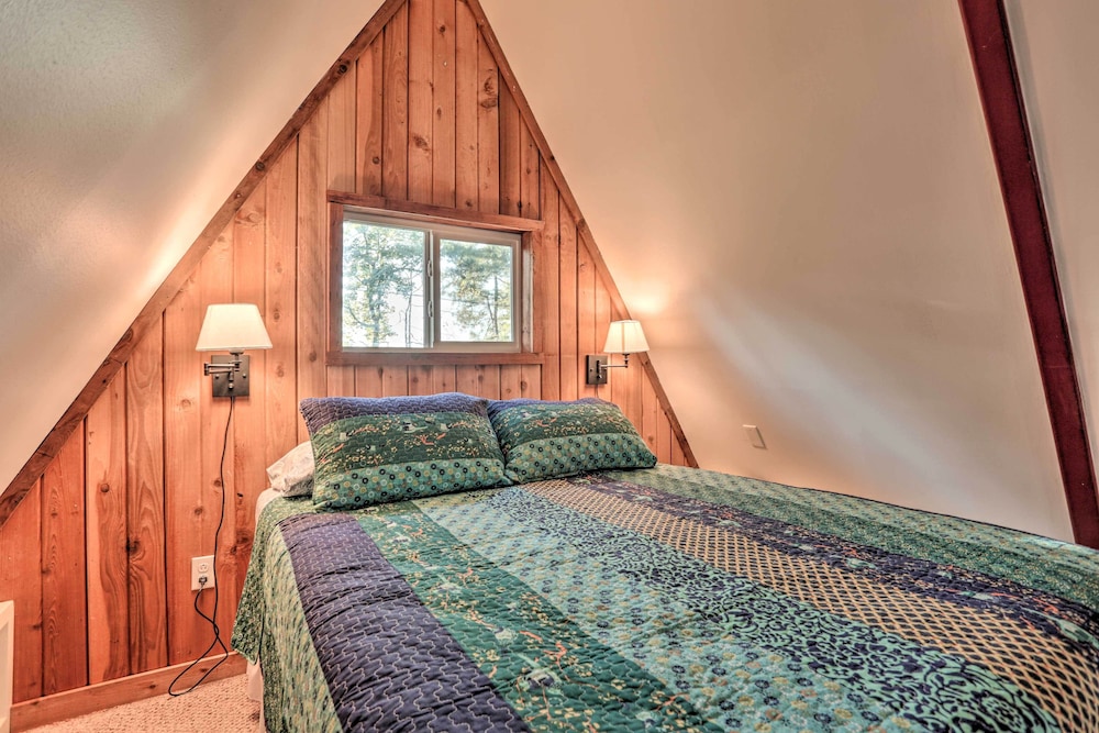 Leesville Vacations - Cozy Toledo Bend A-frame w/ Waterfront Views! - Property Image 5