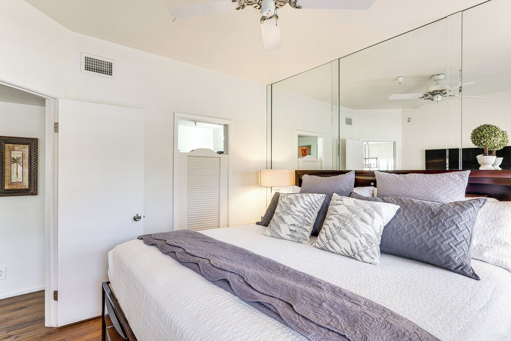 Walk to Rotary Park: LHC Condo w/ Private Patio