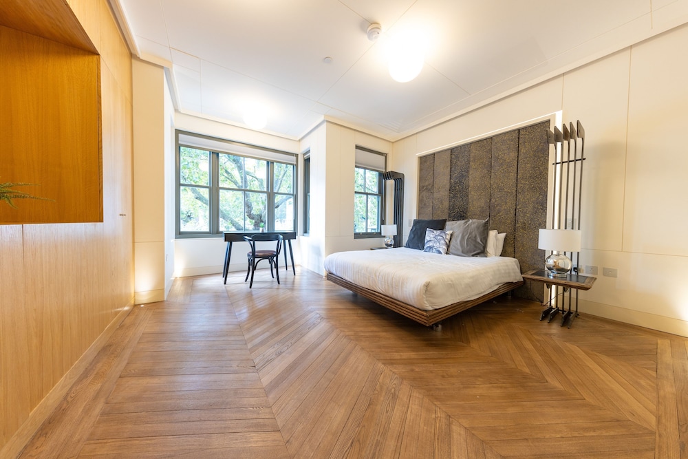 Elegant 5bdrm Townhouse in Camden