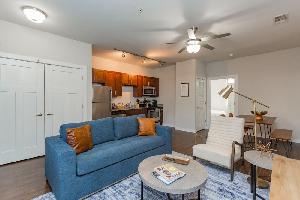 Cozysuites Musicrow Classy 1BR w Free Parking 09, Foto 86